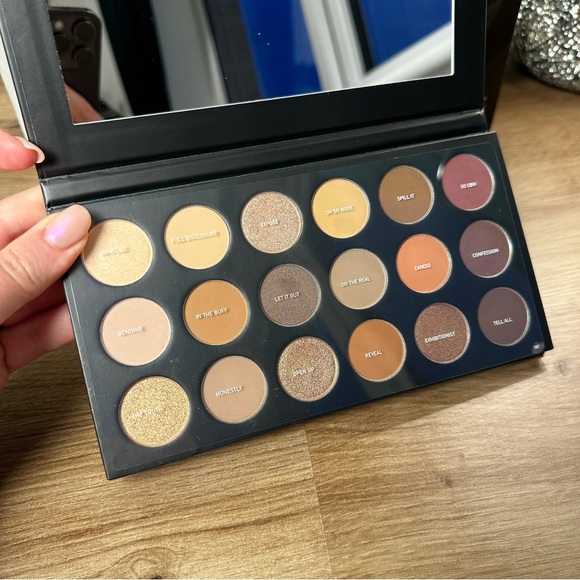 Morphe 18T Truth or Bare Eyeshadow Palette - Picture 3 of 5